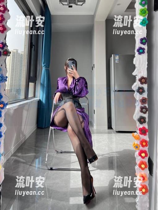 120斤的小王同学 微密圈 - 集合!120斤的小王同学的免费蛋糕奶油图包等着你来下载,不过别指望太多喔!