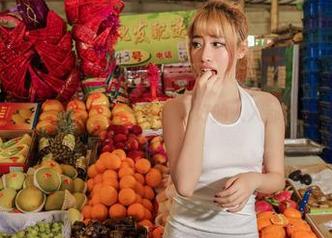 AISS爱丝(黄金版) – 索菲写真：说好的人人都爱，难道我不算？