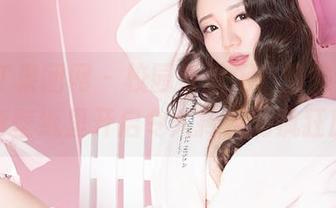 GIRLT果团网 – 校园奇遇记！蜜桃Q妹儿在高清壁纸里开启令人捧腹的疯狂旅程！