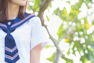 IMiss爱蜜社 – 石心琪的蕾丝写真：我的目光只是停留在这缕柔情间