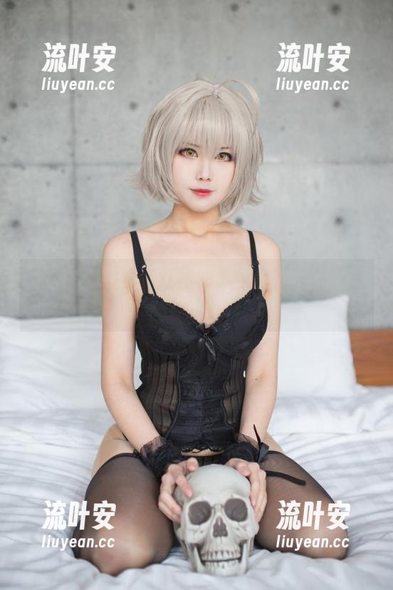KaYa萱 关于KaYa萱与红裙的那些事儿:写真合集颗粒感满满