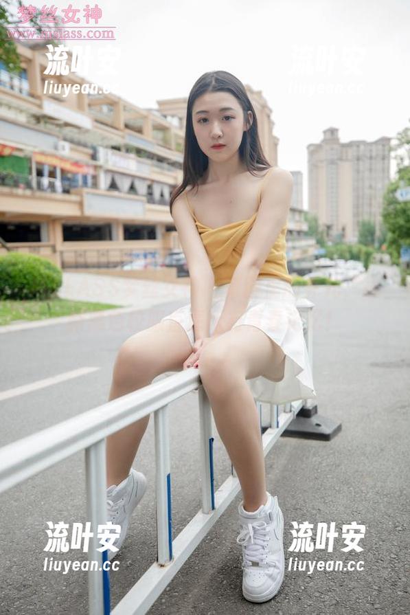 MSLASS梦丝女神-乔儿 MSLASS梦丝女神 - 套图里的乔儿,最新黑色校服直逼所有青春记忆!