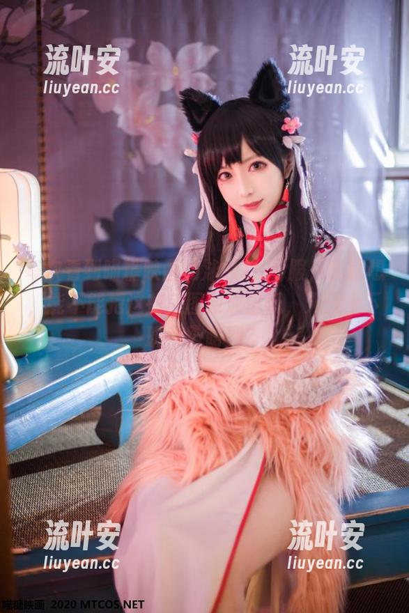 每次看到喵糖映画的泳装JK制服，我就想，能不能把这些美图做成壁纸，天天上下班都被萌到？