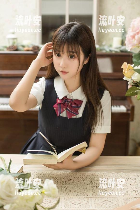 喵糖映画夏日睡衣合集，下载一键带你进入隐藏的‘床上沙滩’！