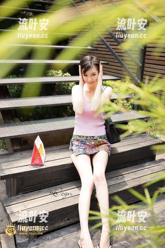 QingDouKe青豆客 - 看看小九Vin的妹妹，身材和表情都在写真里游走，合集里也太好看了吧？