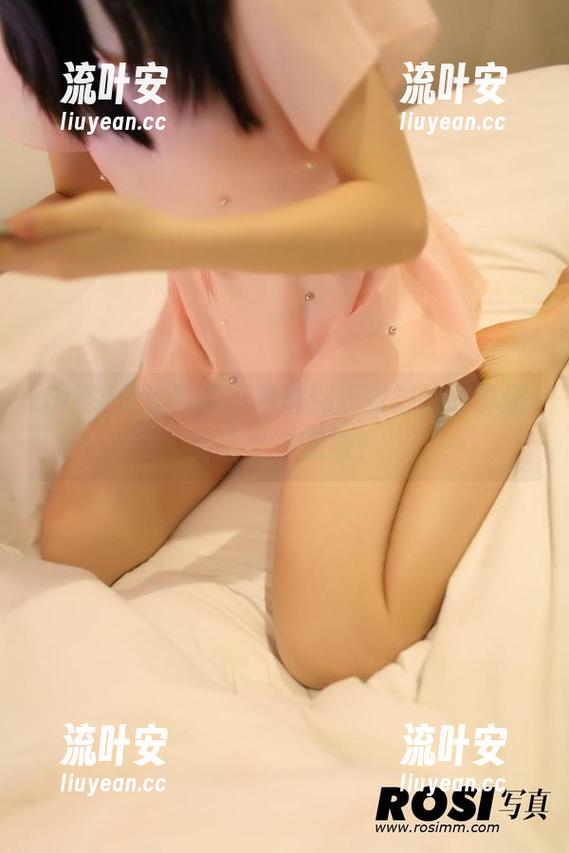 ROSI美脚写真，没想到我跟脚的故事还有这么多深意？