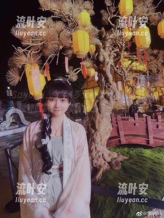 Sayako＿今年4岁无敌摄影师模式开启，原神的瞬间，套图里的每一个细节都能撩动我。