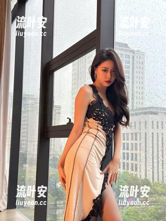 Sia不吃鱼 微密圈 - 当Sia不吃鱼遇上丝袜,观看就像是参加了一场别开生面的‘材料展示会’!