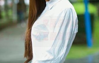 TuiGirl推女郎 – 李丽莎职业装，我这又更新了，在办公室随时变泳池派对！