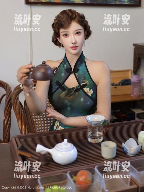 Xiuren秀人网 - 于诺诺ise的温柔，网盘压缩包要不要去下载一下？