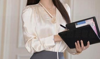 Xiuren秀人网 – 求生欲满满的徐微微mia，修女套图和无圣光的果敢相遇