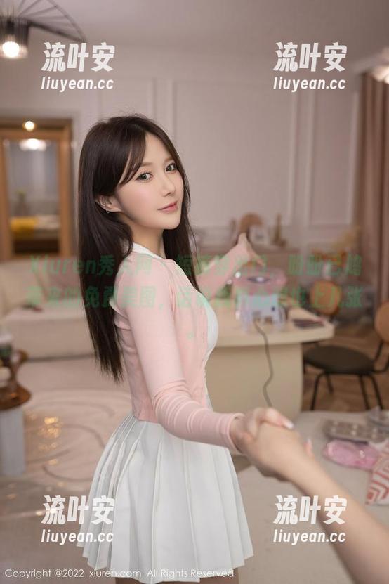 Xiuren秀人网 - 短裤穿出门，盼盼已鸠带来的免费美图，话说我真心想也上几张。