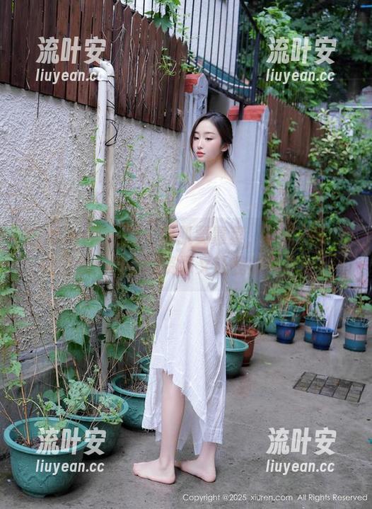 Xiuren秀人网-蛋蛋宝 Xiuren秀人网 - 腹肌要靠菜,蛋蛋宝的厨娘图集,哪里的资源又让我放弃饮食?