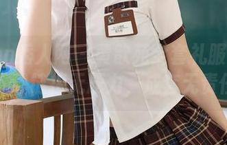 Xiuren秀人网 – 黄歆苑全套礼服大展示，下载链接无压力，成套无责任！