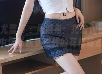 YouMi尤蜜荟 – 周妍希：把瑜伽在写真作品中演绎成梦游般的花样动态图