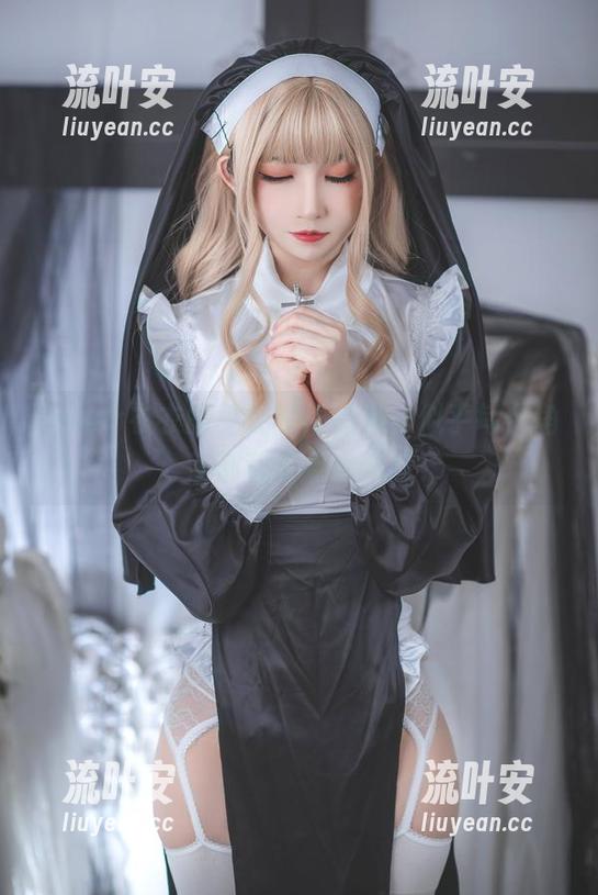 coser衣衣的兔女郎作品集，似乎每个角落都藏着点小调皮