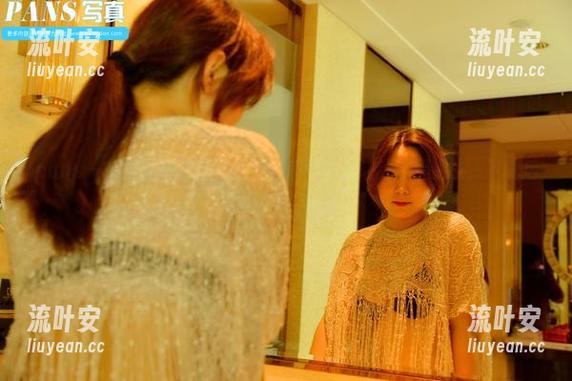 pans - 原图里的禾禾，修女气质一下子让我怀疑人生，下载后请谨慎使用哦！