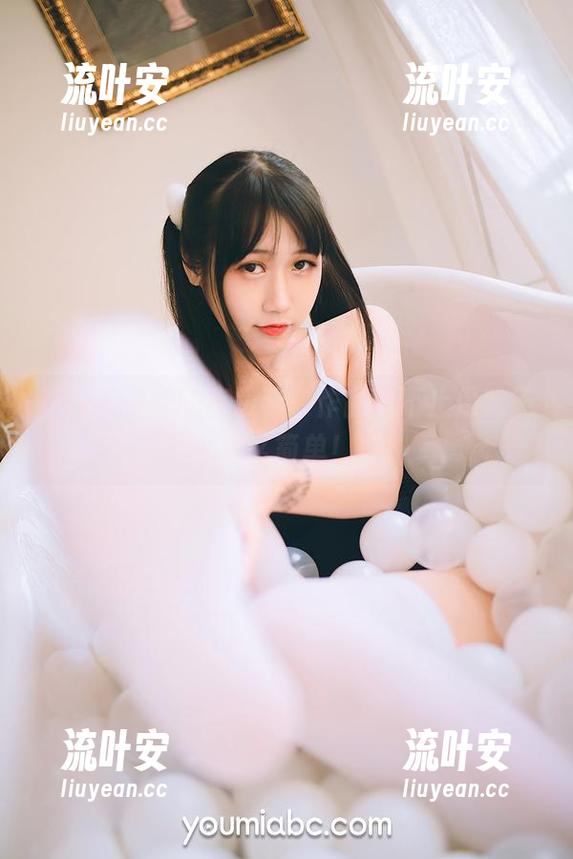 不呆猫和她的高跟鞋，作品集不止是鞋子那么简单！