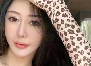 微密圈 – 听说不爱笑的赛琳的高清嘉宾帖图包里藏着小惊喜