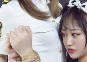 丽柜 – 心心的丝袜写真集：精选，让人眼前一亮哟