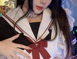 九言的在线超美图，碧蓝航线里柴郡带我飞，洒脱又随性。