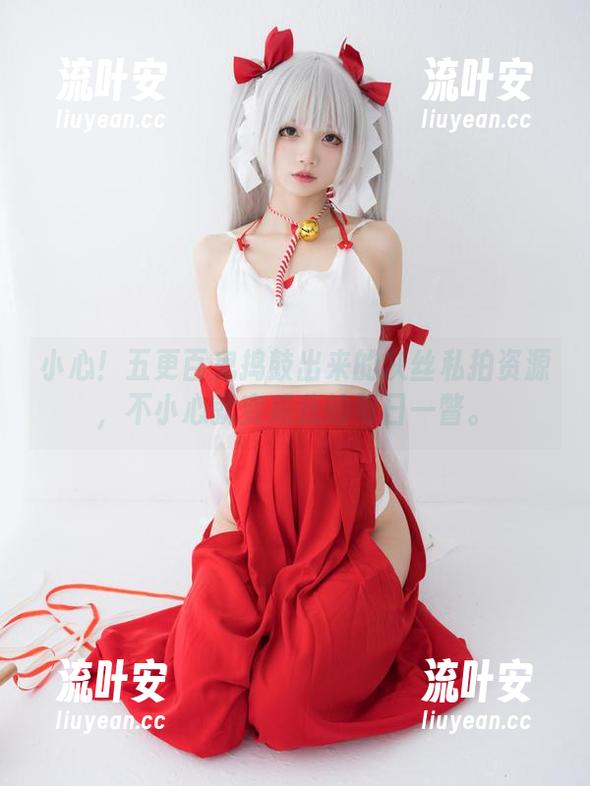 小心！五更百鬼捣鼓出来的灰丝私拍资源，不小心就变成我的每日一瞥。