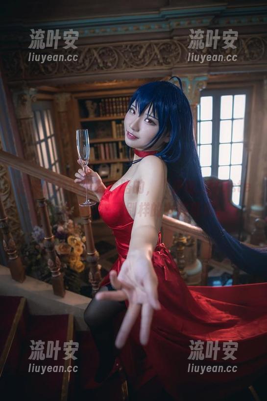 原来福利也是有套路的，“伊喵_Master”为你带来了别样的女孩写真。