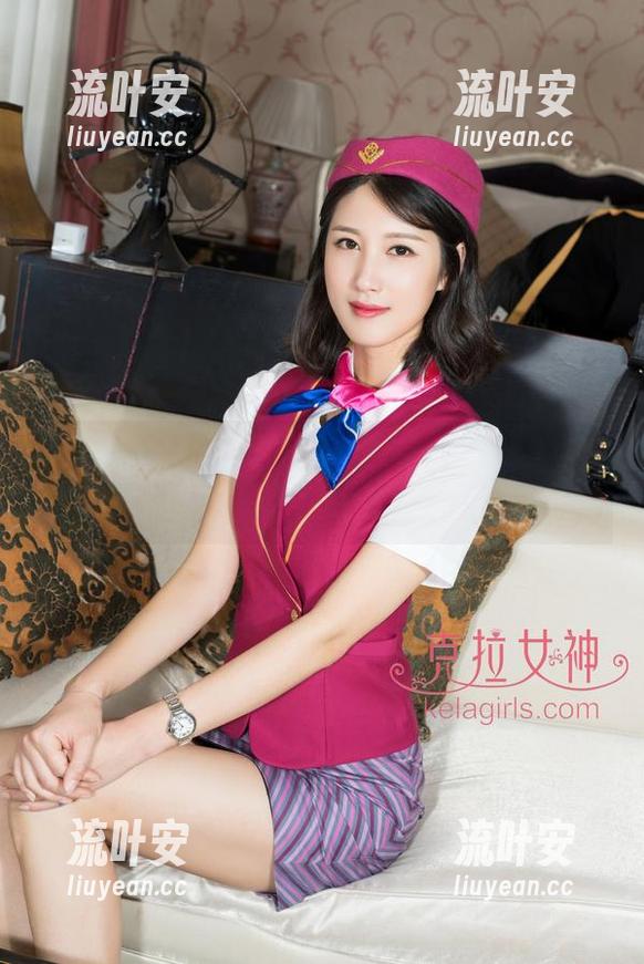 克拉女神 - YOYO的连体衣，这是一套图找对了背景嘛？让我脑海中浮现浪潮声。