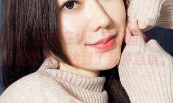 克拉女神 – 江琴在线：高清呈现了空姐的深邃眼神，达到了某种意境。