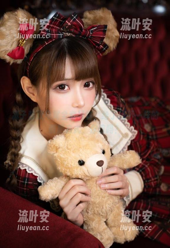 凛子酱双马尾全套写真，给了我不一样的驯服方式，你信吗？