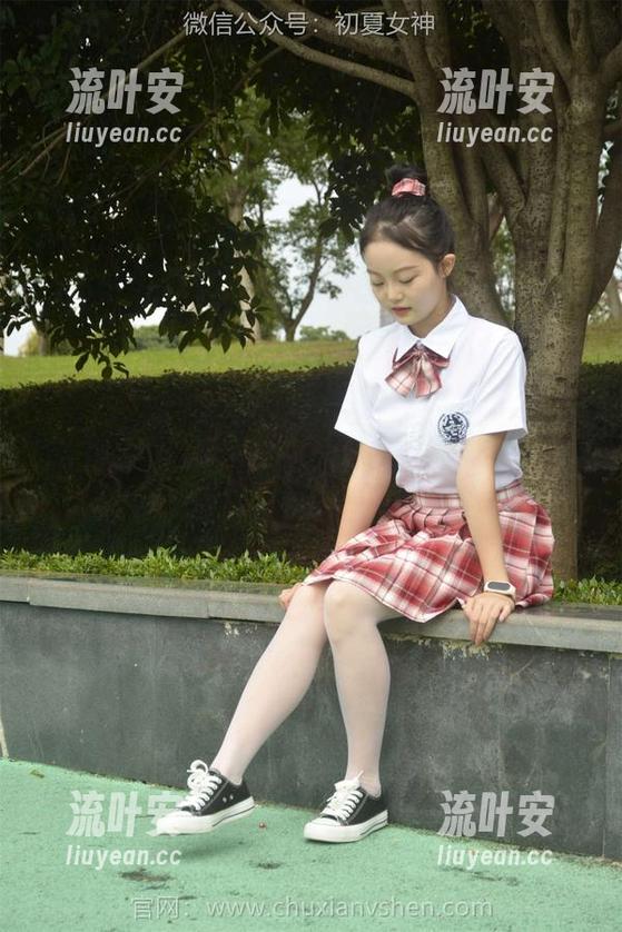 初夏女神 - 双双体操服美图，放飞自我不止在运动场上哦！