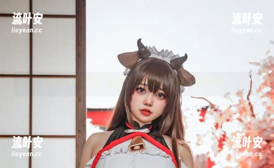 啊日日_Ganlory 图包里的白丝:啊日日_Ganlory的不经意流露