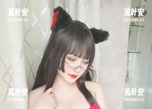 连眼镜都能化身主角，这秋冬季节，竟是夏鸽鸽不想起床的独家作品啊！