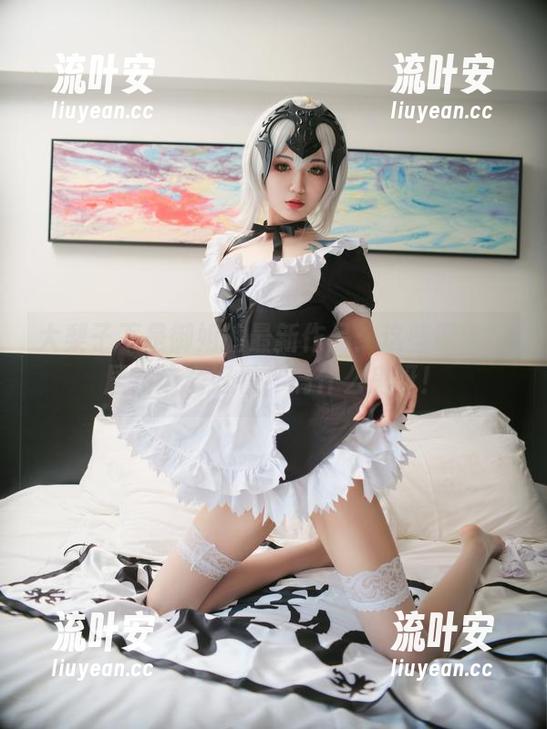 大梨子不是御姐的最新作品：这些职业装居然这么好看，搞什么鬼呀！
