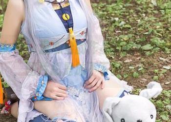 头条女神 – 温心怡的作品，全套角色扮演，图片总是放不下的诱惑！