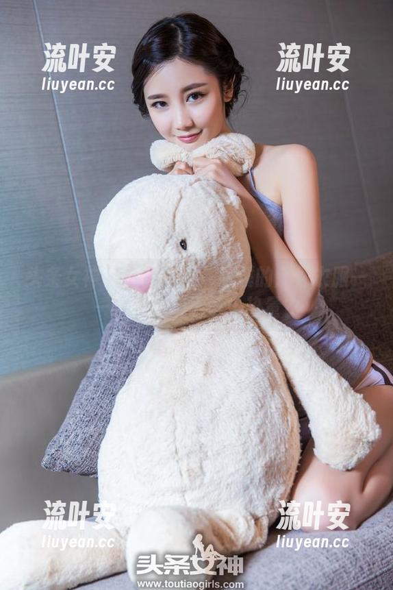 头条女神-筱溪 头条女神 - 白色原图:筱溪的那件衣服——它到底烧了多少热量?