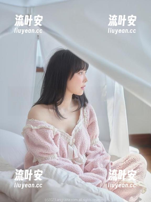 姜仁卿(강인경)黑色图包，难道社会真的需要更深的黑色吗？（其实我是不怕黑的）