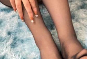 微密圈 – 安妮yoo最新比基尼套图，分享给你们这些喜欢好身材的小伙伴们！