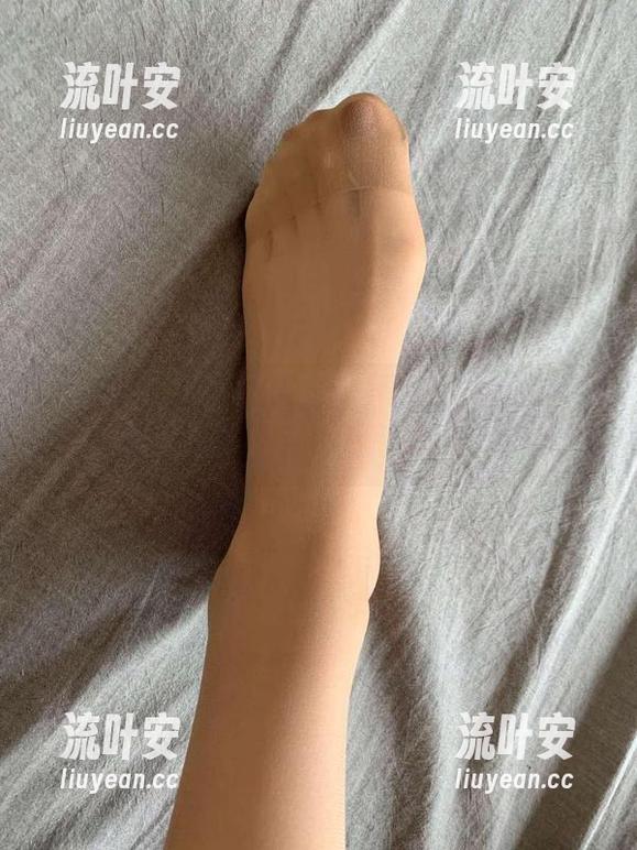 微密圈 - 美图更新啦！小仙女ELaine的校服风变身，别说我没提醒你哦！