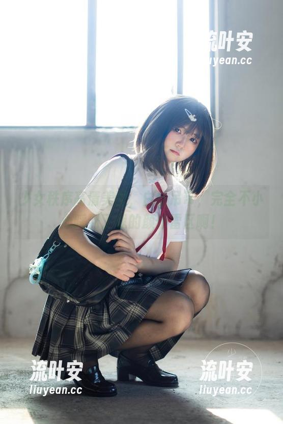 少女秩序 少女秩序高清美图,白丝吊带,完全不小心踩到了我的颜值雷区啊!