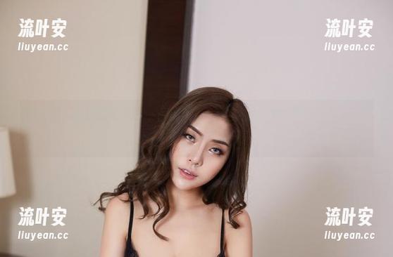 尤物馆 - 想看孟狐狸FoxYini的办公室？免费图册带你偷瞄一下同事们的状态
