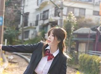 尤蜜荟 – 尤妮丝Egg的那套体操服，让我一不小心就遐想了…