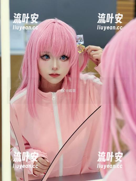 嶋葵 嶋葵的婚纱图集——白裙子太显眼,我的眼睛都在闪烁。