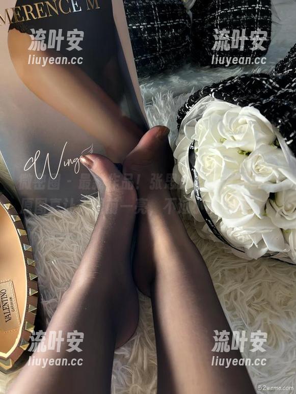 张思允 微密圈 - 最新作品!张思允的吊带黑丝,原图真让人眼前一亮,不过小心心脏哦。