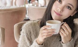 推女神 – 私人订制合集：梓萱Crystal的宜昌代表作，模特、景点通通管饱！
