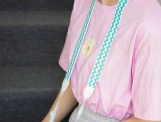 梦丝女神 – 水手服？乔儿在高清图集中显得好像可以征服波涛汹涌。