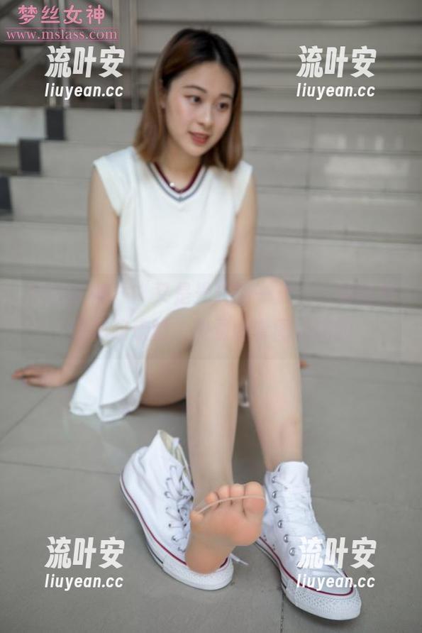 梦丝女神-晓晓 梦丝女神 - “又是光辉的一天”,晓晓是这样起床的,免费的套图满满的