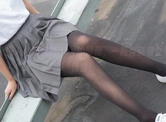 森萝财团 – 探入小奶糕Milky的图册，一路伴随着女神的优雅与俏皮！