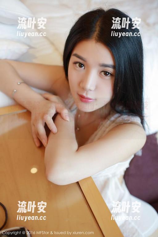 模范学院-温心怡 模范学院 - 精选丝袜美图:温心怡的绝技,比起打怪升级,提升审美确实容易很多啊。