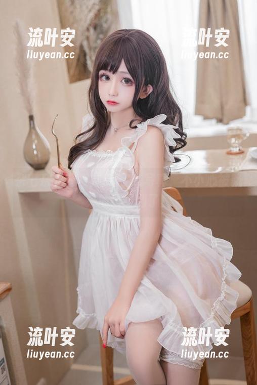 杂七杂八的樱井小莜JK写真，不小心被飘来的风撩到了！